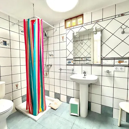 Apartamento D Con Wifi, Piscina Y Vista Espectacular * Uga