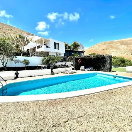 Apartamento D Con Wifi, Piscina Y Vista Espectacular * Uga